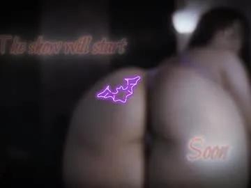 Away little_maeve on Chaturbate