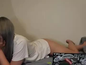 Freechat little_sakuraxxx on Chaturbate