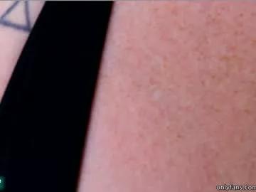 Freechat maeveminx on Chaturbate