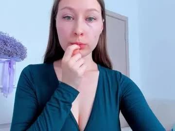 Freechat marilinal on Chaturbate