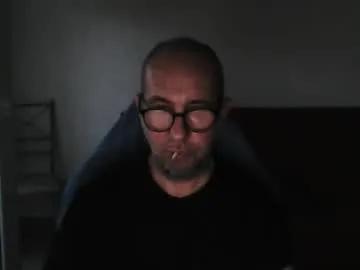 mat11efou on Chaturbate