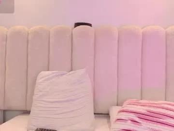 Freechat mia_rom on Chaturbate