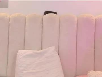 Freechat mia_rom on Chaturbate