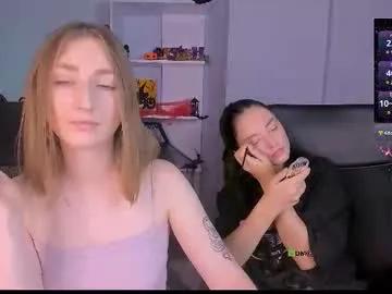 miki_nikki on Chaturbate 