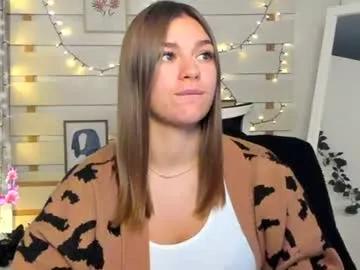monika_youu on Chaturbate