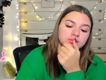 monika_youu on Chaturbate