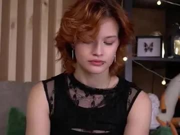 Freechat pebee on Chaturbate