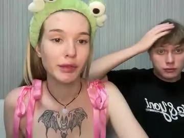Freechat pussymoneywet on Chaturbate