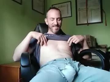 spanishharddick on Chaturbate