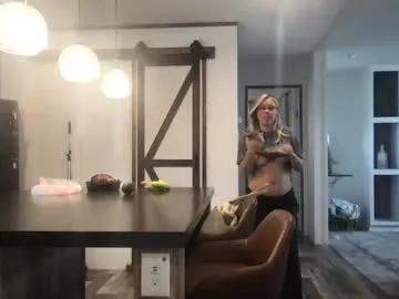 Freechat texas_blonde on Chaturbate