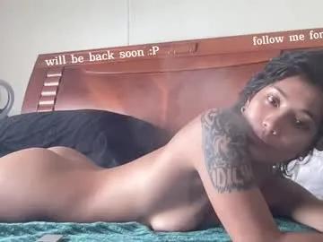 Freechat the_emmarouge on Chaturbate