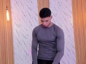 thomas_walker0 — Exercise naked  [500 tokens left] #bigcock #lovense  #young #muscle #latino