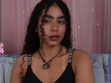 Freechat vicky_curly on Chaturbate