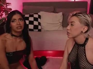 Freechat violettgrey_ on Chaturbate