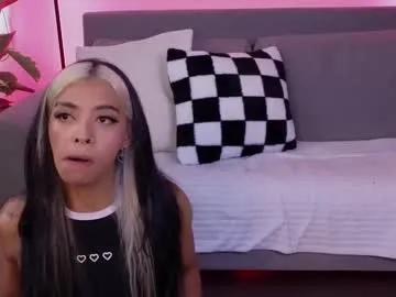 Freechat violettgrey_ on Chaturbate