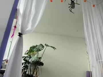 Freechat witchofhearts on Chaturbate