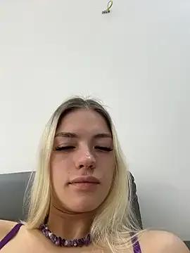 -Sexy_Barbie- — make me wet