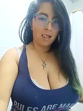StripChat _Angelinaandrade_ is Freechat _Angelinaandrade_ — Remove bra