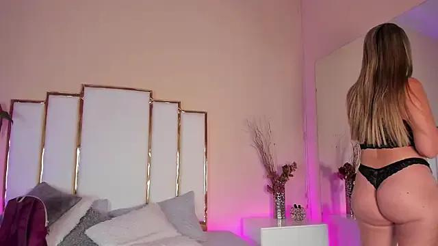 Private Alexandraa_Gomez on StripChat