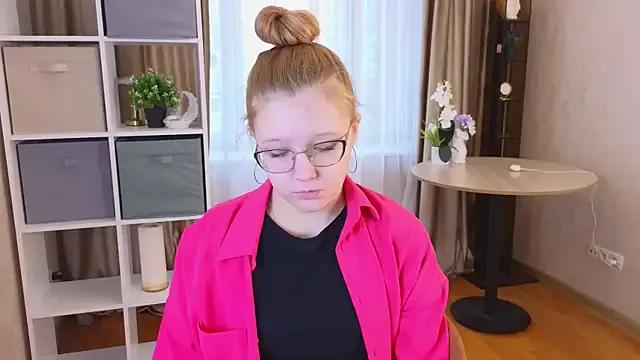 Freechat AlinaAldrete on StripChat