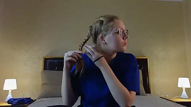 Freechat AlinaAldrete on StripChat