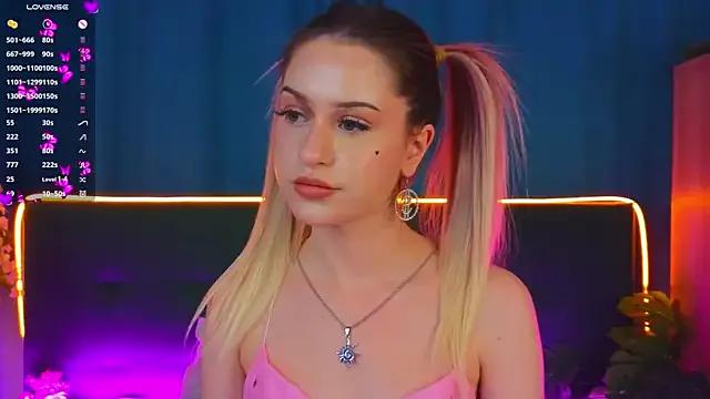 Avatar of AlinaWalters