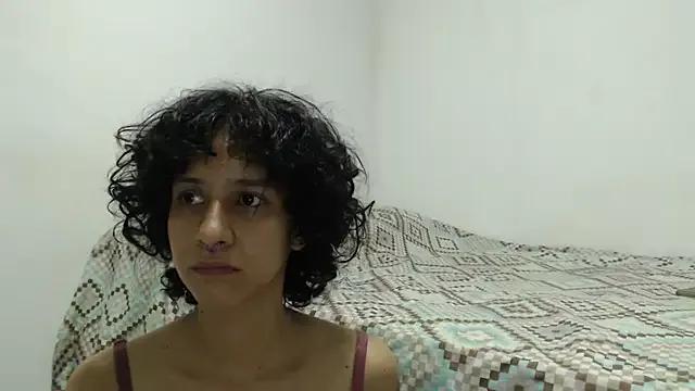 AlinaWoolf_ on StripChat