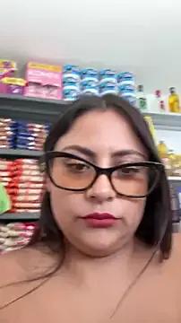 Angie_e — Finger in pussy in public store