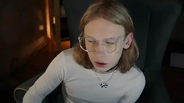 StripChat BarbieRichy is Freechat BarbieRichy — suck fingers