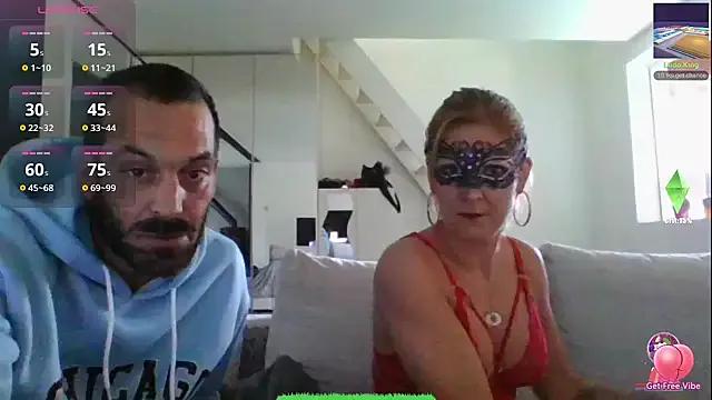 Freechat bellemasquer on StripChat