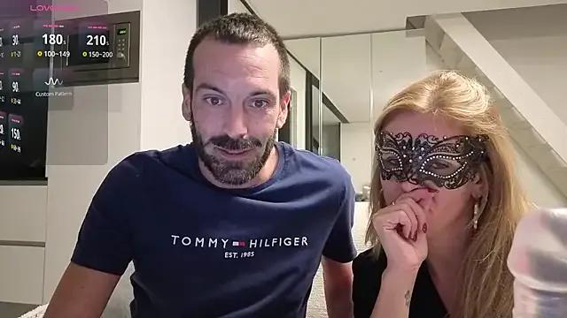 Freechat bellemasquer on StripChat