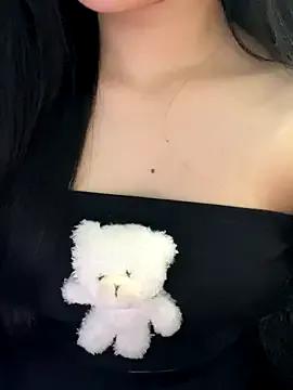 Bonnie22 on StripChat 