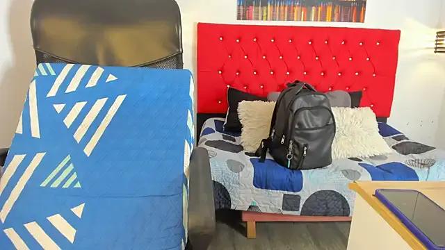 carolinacrus01 — Freechat on StripChat