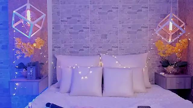 Catalina-Thompson — Spank my ass