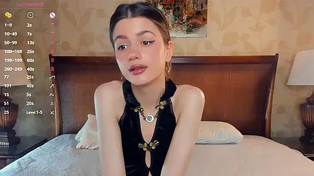 StripChat CathrynCovil is Group CathrynCovil — Play with my nipples close-up