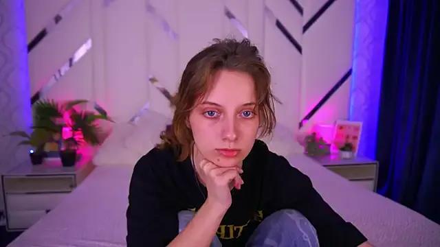 Freechat CuteeFoxy on StripChat