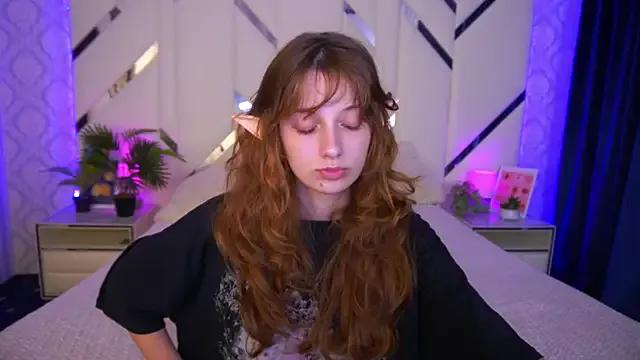 Freechat CuteeFoxy on StripChat