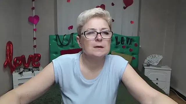 StripChat EmiliaGree is Freechat EmiliaGree — give vibrations, get reactions