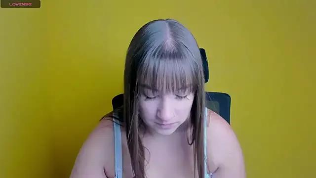 Evelina_GG on StripChat 