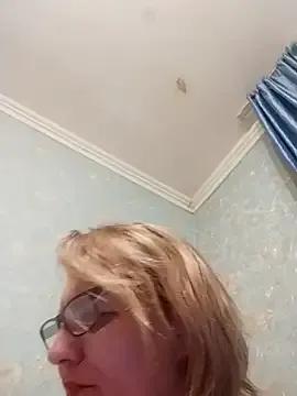 Forest-Lady — Shower show wet pussy and rubber toy