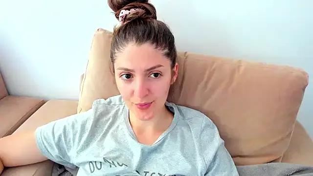 Freechat Fountainsquirtalexandra on StripChat