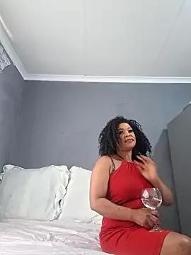 Freechat Foxybrownxx1 on StripChat