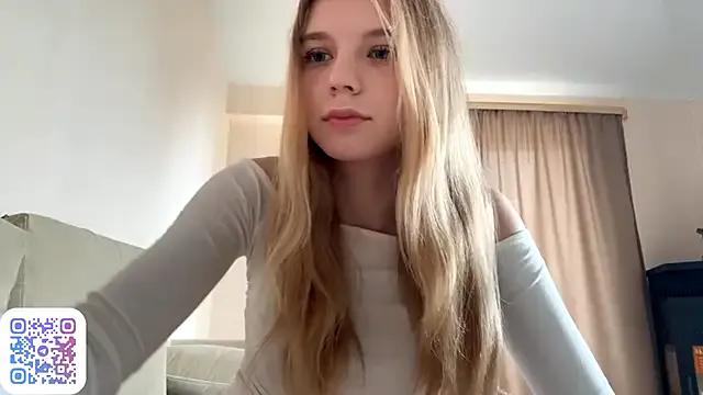 Freechat FruityXo on StripChat