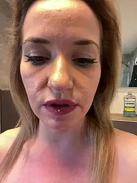 GangBangKitty on StripChat 