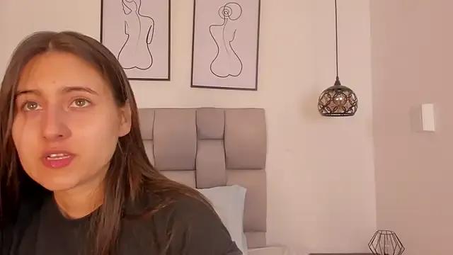 Hanna_Evans__ on StripChat 