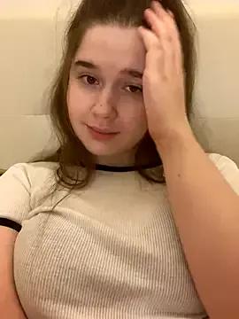 Freechat HornyGirlH on StripChat