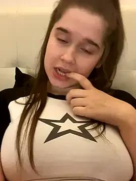 Freechat HornyGirlH on StripChat