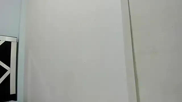 Freechat iisabella_noa on StripChat