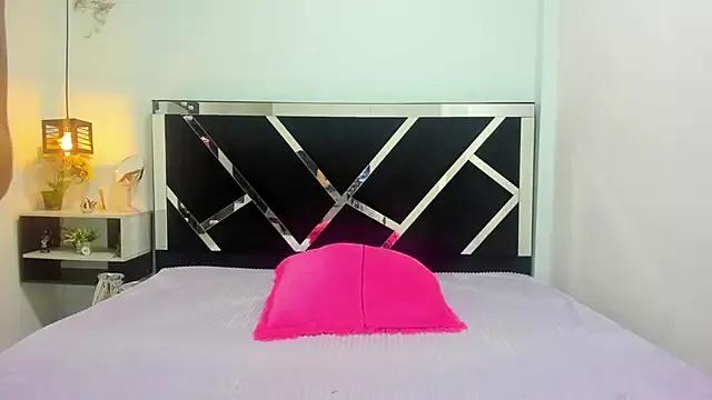 Freechat iisabella_noa on StripChat