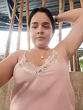 Freechat Julieth_hot-69 on StripChat